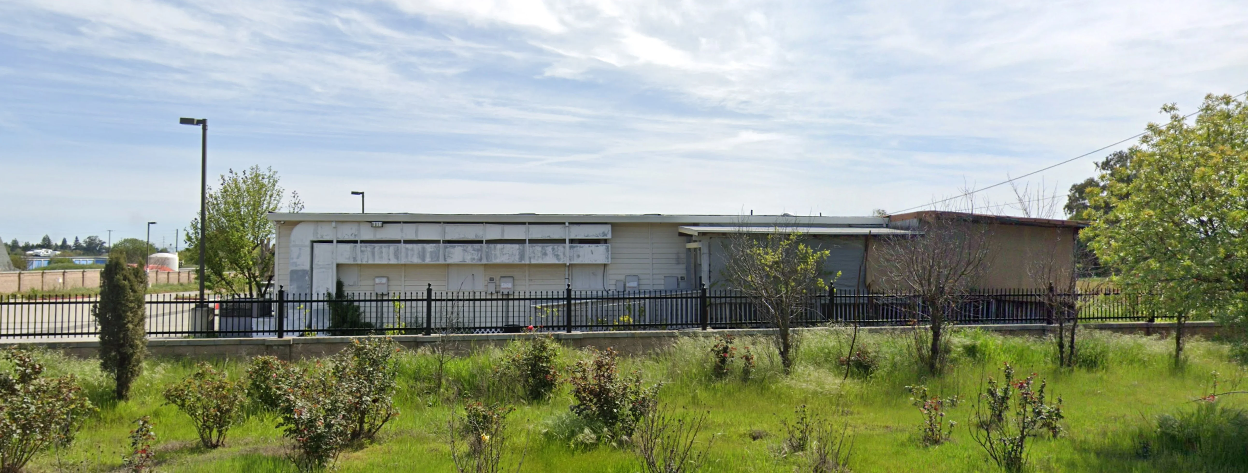 Exterior view of Masjid Al Tawheed Elk Grove building